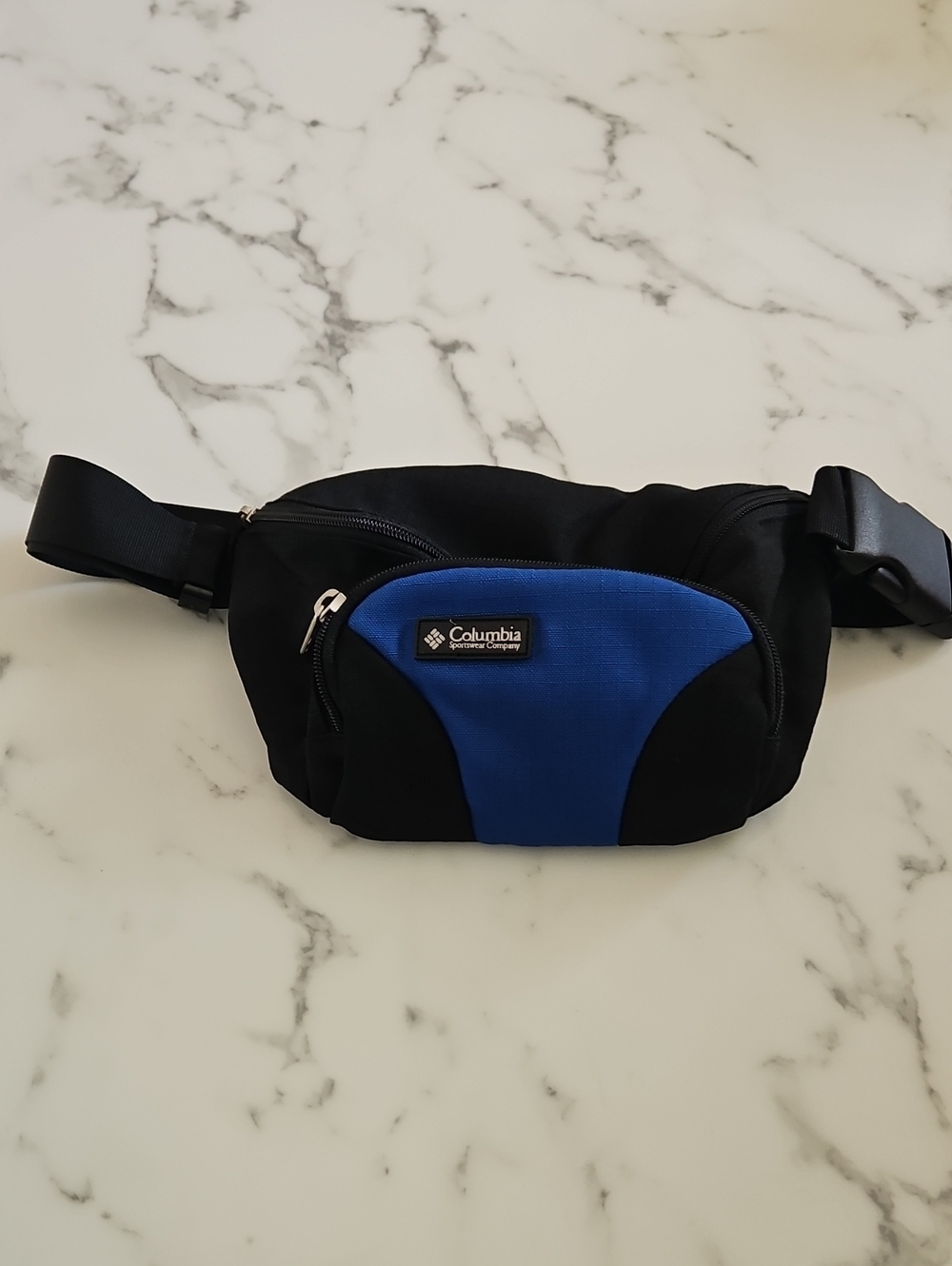 Columbia Black and Blue Waist Pack